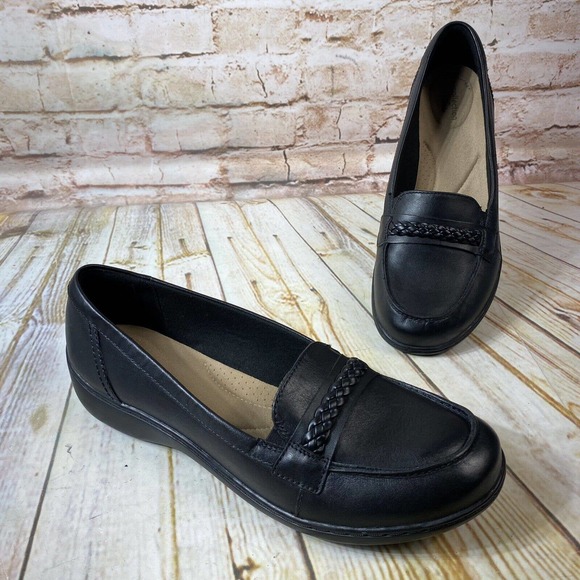 Clarks Shoes - Clarks Collection CORA VIOLA Womens Size 11 Black Leather Loafers Shoes Flats